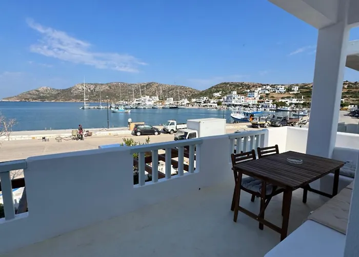 Anemelia By The Sea - *